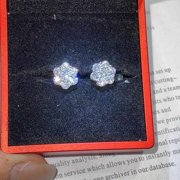 4 ct diamond earrings, gold vermeil 925 Moissanite GRA certified 100% pass test - Picture 6 of 6